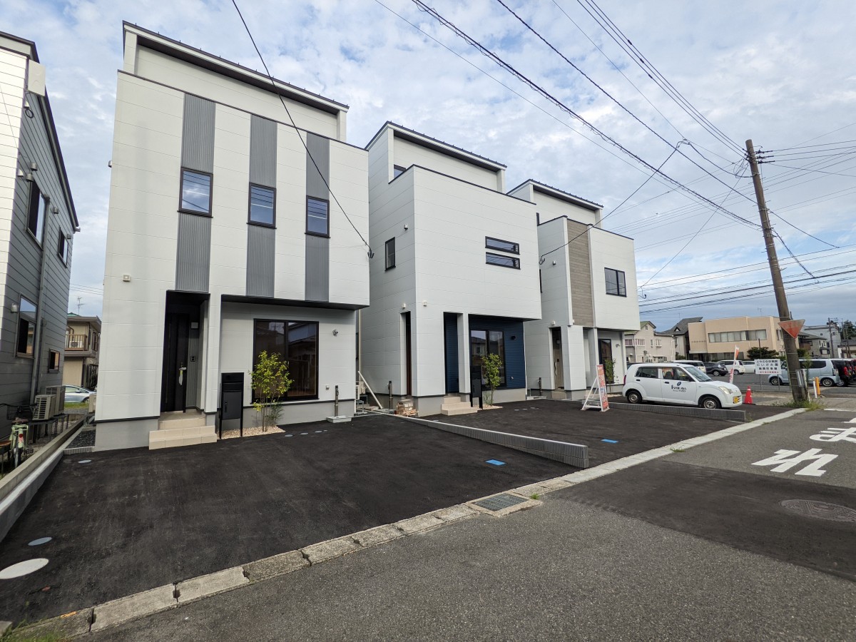 事前予約制　新潟市中央区鳥屋野3階建て住宅　完成見学会